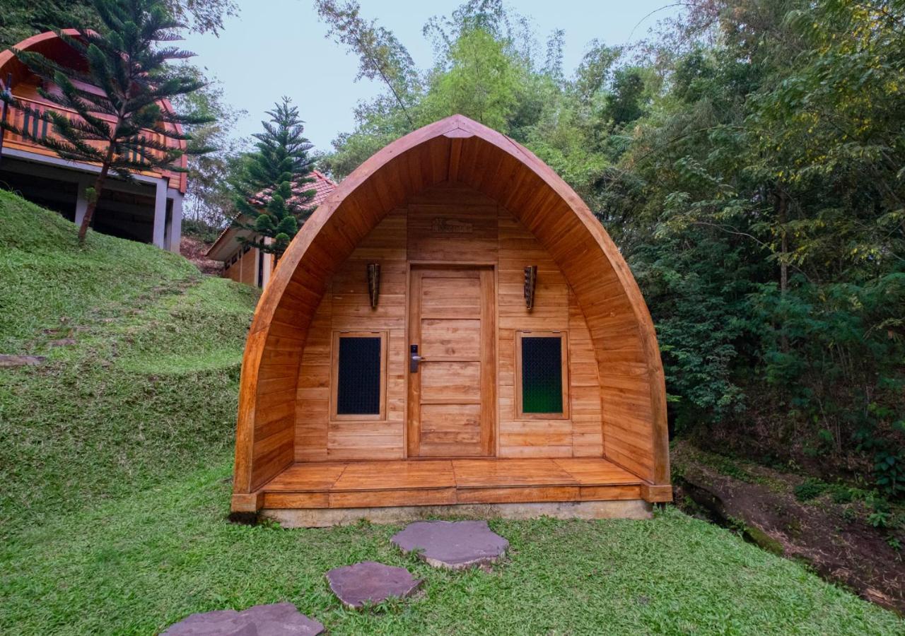 Shanaya Resort Malang Exteriör bild